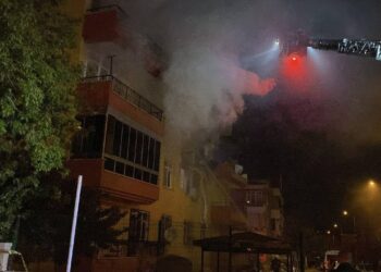 Konya'da Doğal Gaz Patlaması! Binayı Alevler Sardı: 1'i Ağır, 12 Yaralı