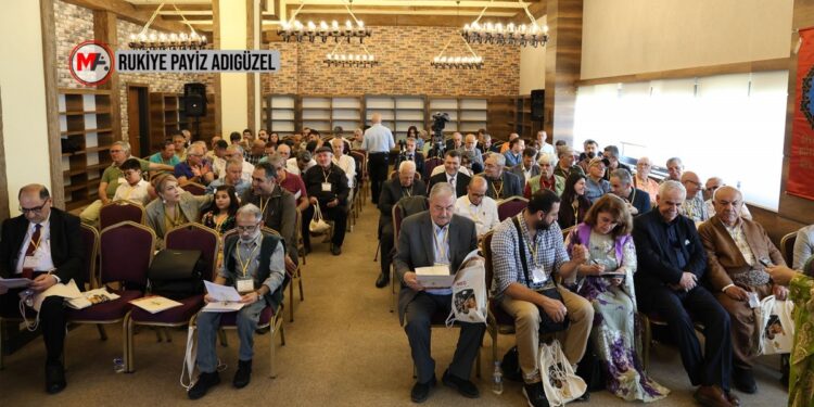 Kürt yazarlar: Tek amacımız dili korumaktır