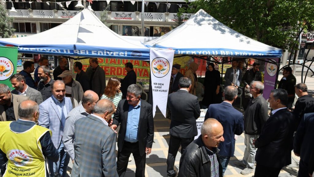 Kürtçeye duyarlılığı arttırmak için çadır kuruldu
