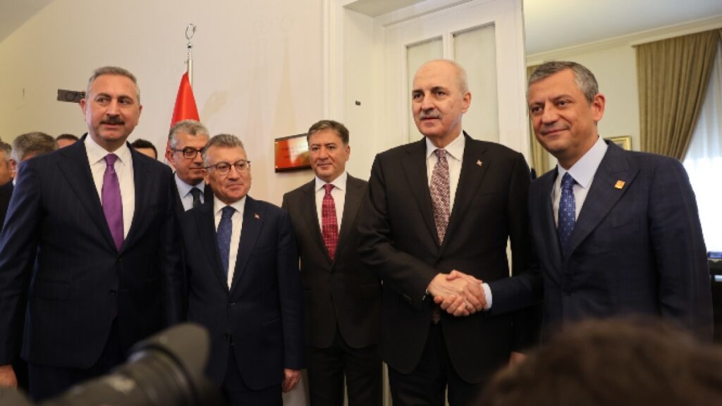 Kurtulmuş: Destek bekliyoruz  Özel: Meclis’in dahil olmadığı süreç başarılı olmaz