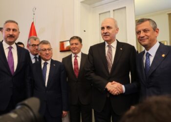 Kurtulmuş: Destek bekliyoruz  Özel: Meclis’in dahil olmadığı süreç başarılı olmaz