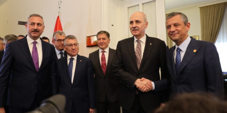 Kurtulmuş: Destek bekliyoruz  Özel: Meclis’in dahil olmadığı süreç başarılı olmaz