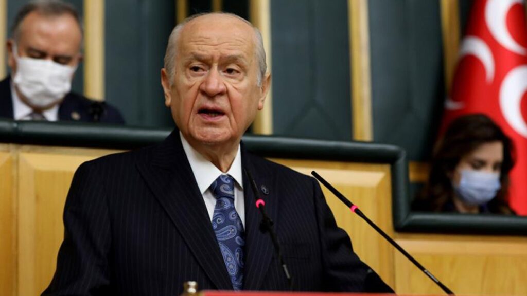 MHP Lideri Bahçeli'den Yeni Süreç İçin Sabır Çağrısı ve Uyarı: 'Terörsüz Geleceğin Kalın Perdesi Aralandı'