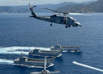 MSB Duyurdu! Askeri Helikopter Denize Acil İniş Yaptı