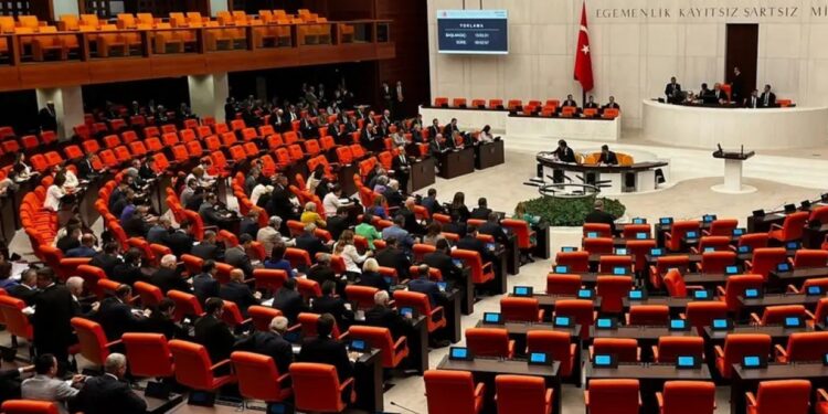 Meclis Başkanlığı seçimi: DEM Parti kendi adayıyla yarışacak