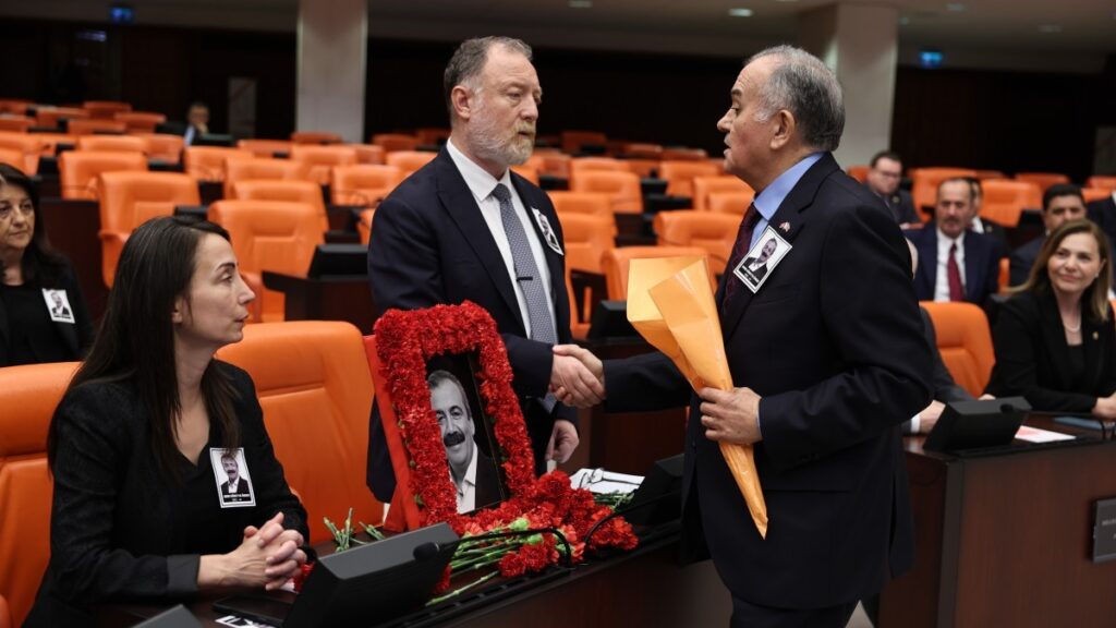 Meclis’te 2025 yıllı ‘Sırrı Süreyya Önder Barış Yılı’ talebi
