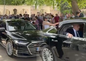 Müsavat Dervişoğlu'ndan Şanlıurfa’da Tepki Çeken Görüntüler