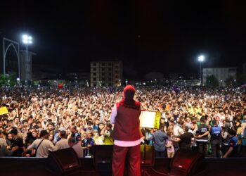 Mûş’ta binlerin katılımıyla halk konseri