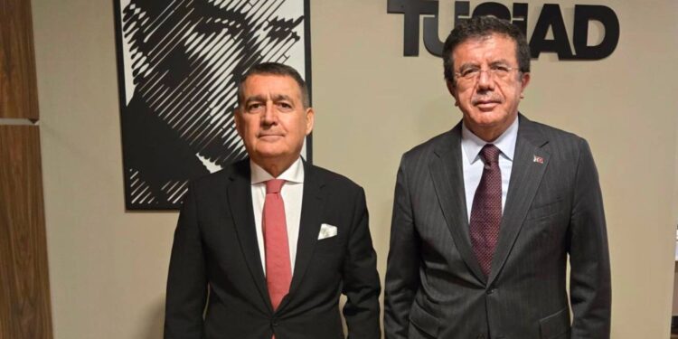 Onlar bizim dostumuzdur; bireysel bir ziyaretti