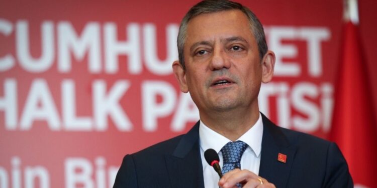 Özel’den ‘Free İmamoğlu’ açıklaması: DEM Parti’nin özel durumu vardı