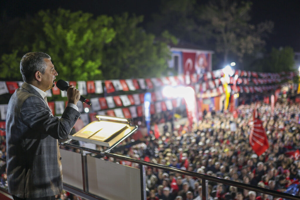 Özgür Özel: 19 Mart bir darbedir, karargahı da Beştepe'dir