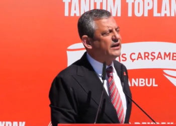 Özgür Özel'den CHP’li ve DEM Partililere Özel Davet: 'Demokrasi İttifakı İçin Silivri Önüne Bekliyorum'