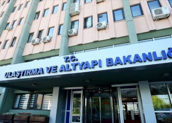 PTT'nin de girdiği ihale, 'detaylı tarife' uyan özel şirkete verildi