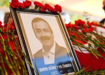 Sırrı Süreyya Önder'in Ölümünde Şüpheler... Akıllarda Tek Soru: Suikast mı? Doktorları ve İstanbul Valisi Gül'den İlk Açıklama