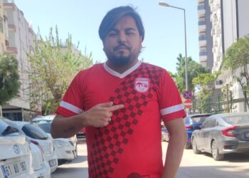 Sokak röportajcısı Kocabıyık’a gözaltı
