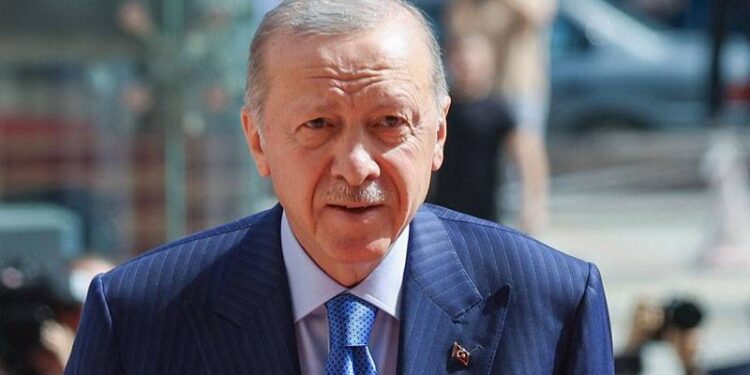 TSK'daki rütbe bekleme süreleri Cumhurbaşkanı kararıyla değiştirilebilecek