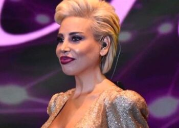 Tamam Linet’e şarkı söyletmedin, hiç olmazsa şu iki Yahudi’yi dinle