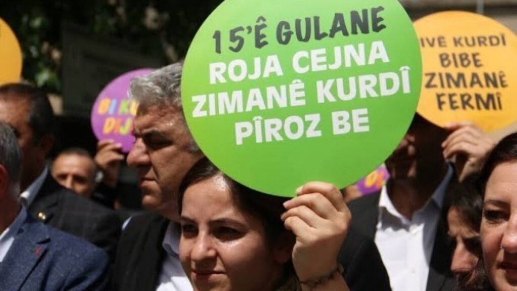 Tek gayeleri Kürtçeyi yaşatmak