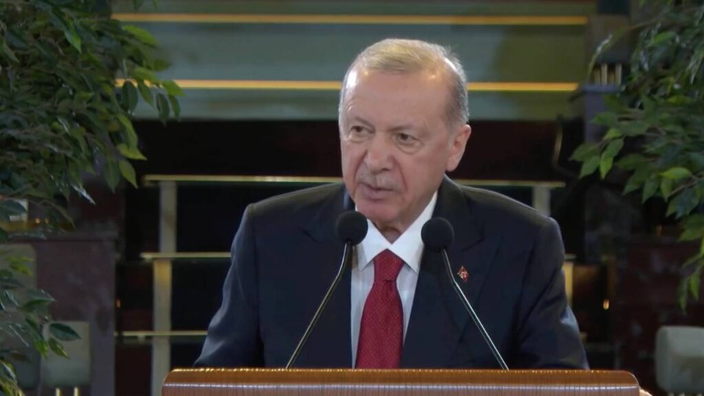 Terörsüz Türkiye kavşağını suhuletle döndükten sonra Türkiye yüzyılı menziline çok daha hızlı ulaşacağız