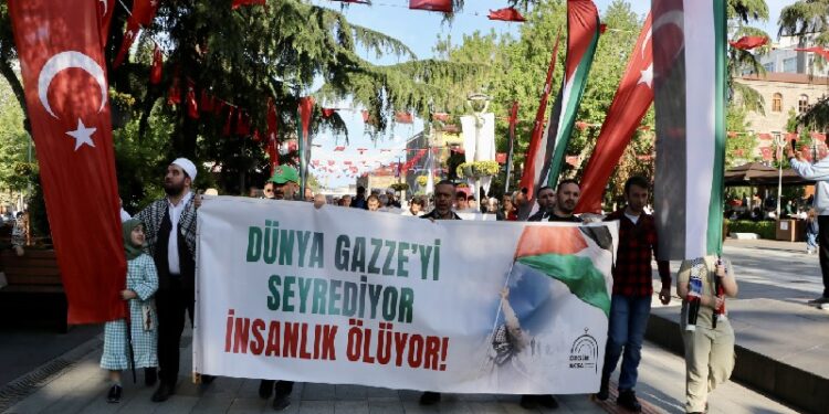 Trabzon'da Filistin'e destek yürüyüşü düzenlendi