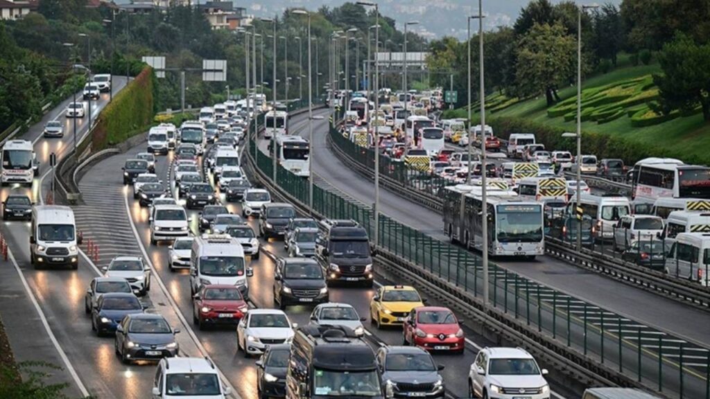 Trafiğe Çıkan Herkes Hemen Kontrol Etsin! Bilmeyen Sürücülere Rekor Ceza Kesildi