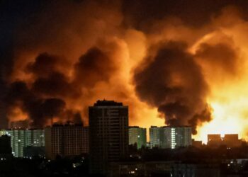 Trump 'Ateşkes Müzakereleri Başlayacak' Dedi, Rusya Saldırıları Yoğunlaştırdı