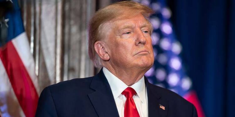 Trump'ın ekibi, Suriye'ye yaptırımların kaldırılması için ilk etapta 6 aylık muafiyet önerdi