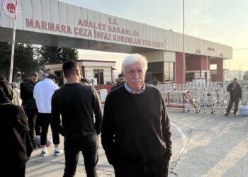 'Türkiye’de barış için hapishaneler boşaltılmalı'