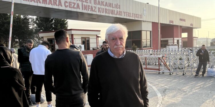 'Türkiye’de barış için hapishaneler boşaltılmalı'