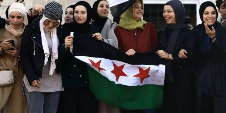 Türkiye'de yaşayan Suriyelilerin sayısında son dönemde nasıl bir değişim yaşandı?