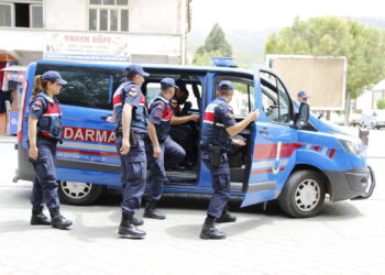 Yardım yapmakla suçlanıyorlar: 27 ilde 101 kişiye gözaltı