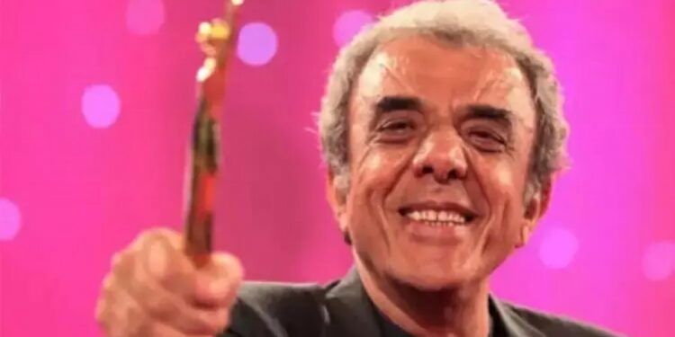 Yönetmen Ali Özgentürk yaşamını yitirdi