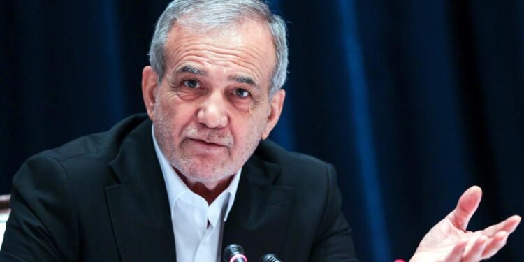 Pezeşkiyan: İsrail ateşkesi ihlal etmezse, İran da ihlal etmeyecektir