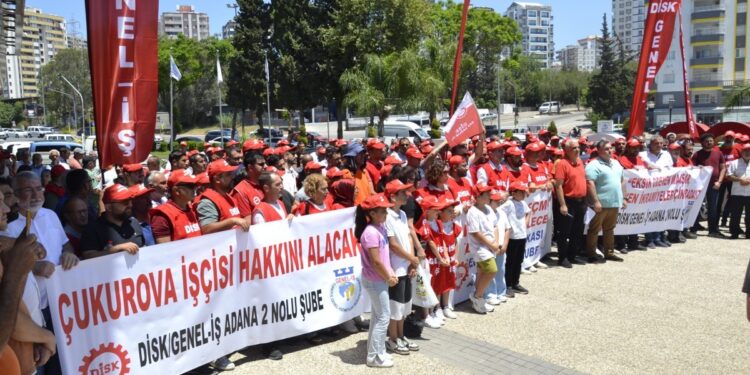 Çukurova Belediyesi işçilerinden eylem