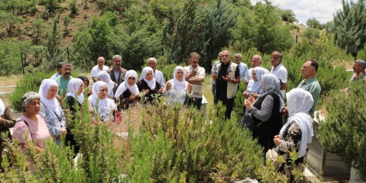 Licê ve Pîran’da mezarlık ziyareti