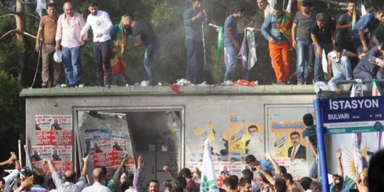 5 Haziran patlamasında kardeşini yitirdi: Devlet ailelerden özür dilemeli