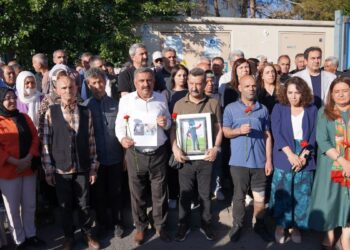 5 Haziran katliamında yaşamını yitirenler anıldı: Barış ve demokrasiyi getireceğiz