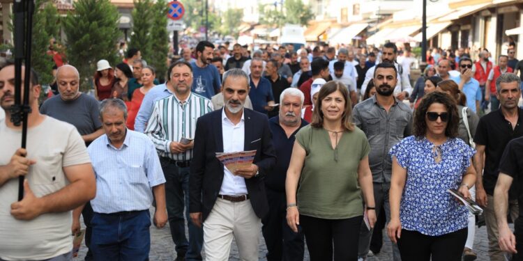 Amed’de uyuşturucuya karşı yürüyüş