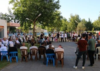 Uyuşturucu karşı nöbet 5’inci gününde: Çocuklarımıza sahip çıkalım