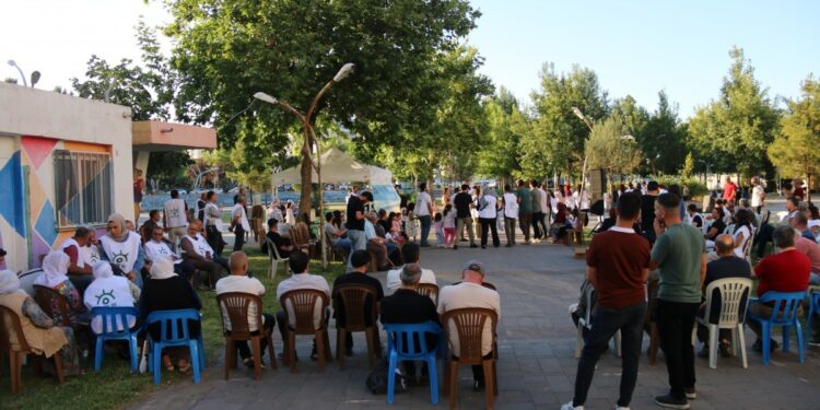 Uyuşturucu karşı nöbet 5’inci gününde: Çocuklarımıza sahip çıkalım