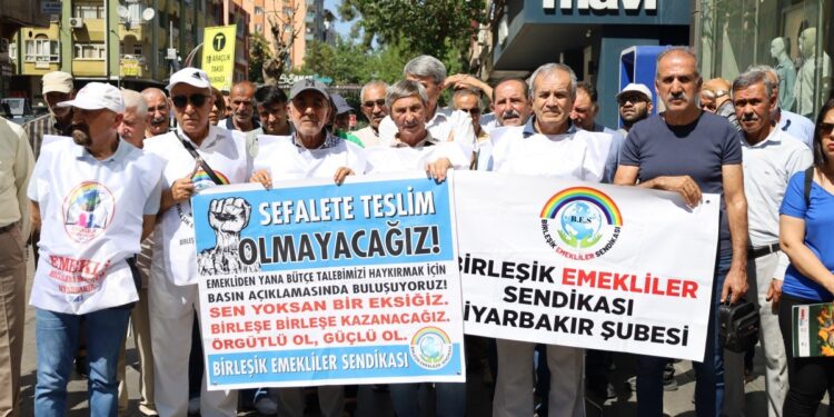 Emeklilerden 7 talep