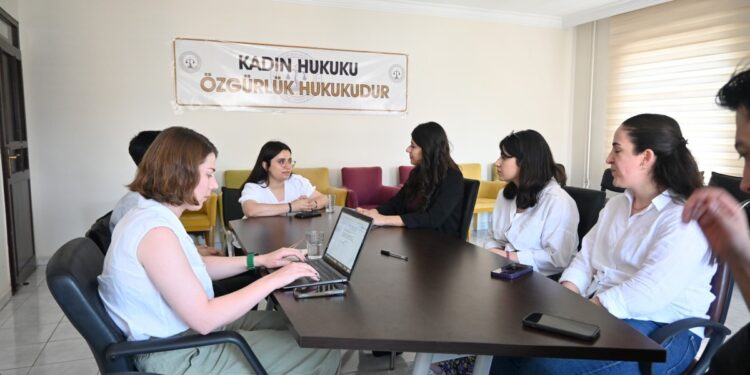 ‘Çatışma ve çözüm süreçlerinde çocuk’ konferansı düzenlenecek