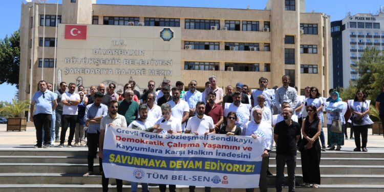 Kamu emekçilerinden eylem: Toplu sözleşme hakkımız