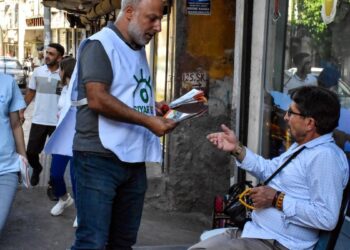 Madde bağımlılığına karşı broşür dağıtıldı