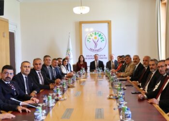 16 baro başkanı Meclis’te DEM Parti ile görüştü