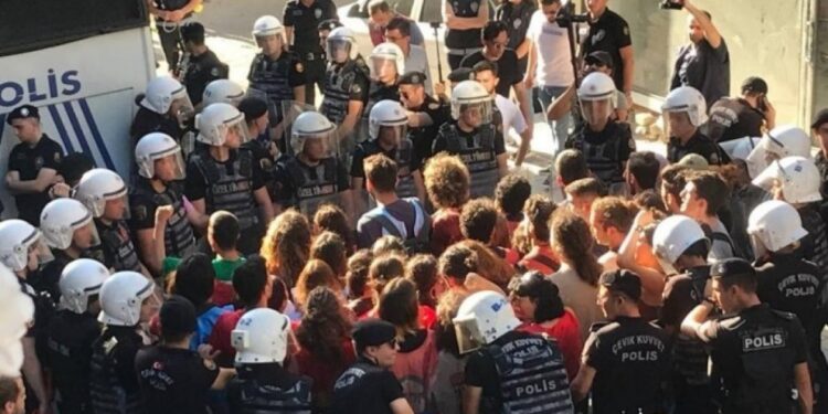 Pirsûs Katliamı anması davasında 30 kişiye beraat