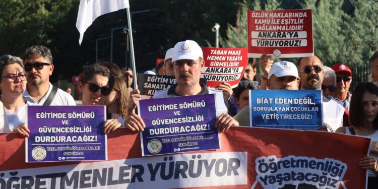 Özel sektör öğretmenlerinden çağrı: Meclis çözüm bulmak zorunda