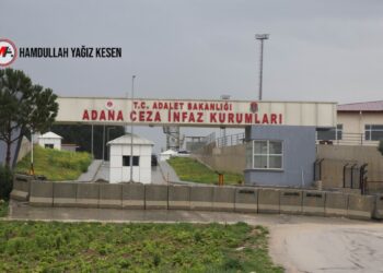 Cezaevinde hasta tutsak olmak