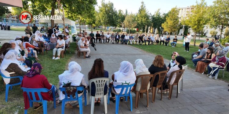 Uyuşturucuya karşı nöbetteler: Gelin gençlerimizi kurtaralım