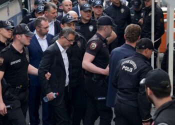 İBB soruşturması: Belediye başkanları dahil 22 tutuklama